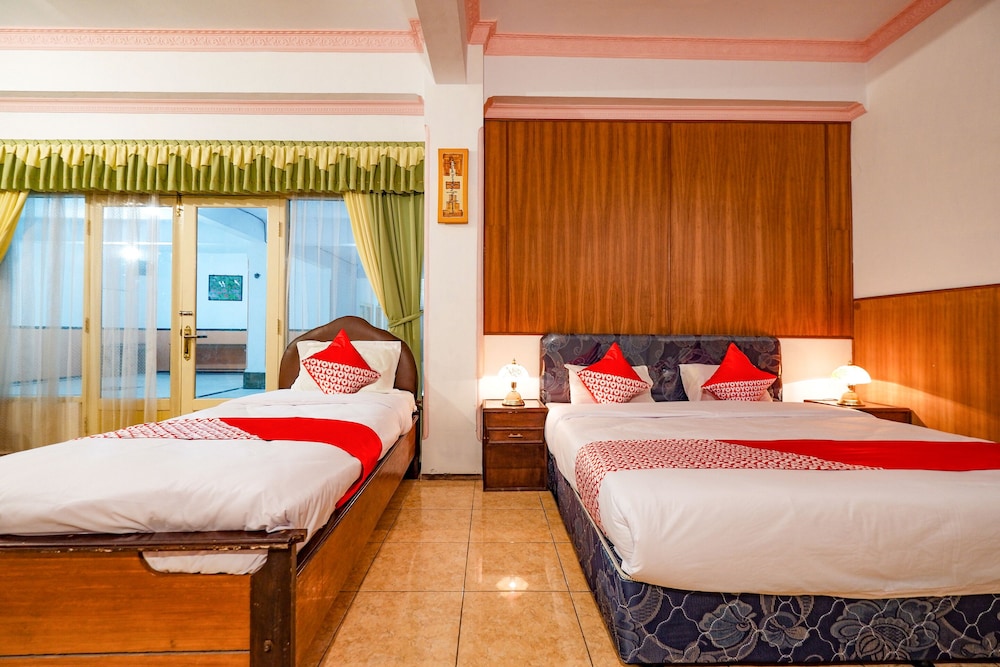 OYO 2855 Sartika Hotel Pati 22/42