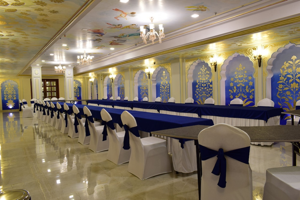 Umaid Haveli-A Heritage Style Hotel & Resort 51/66