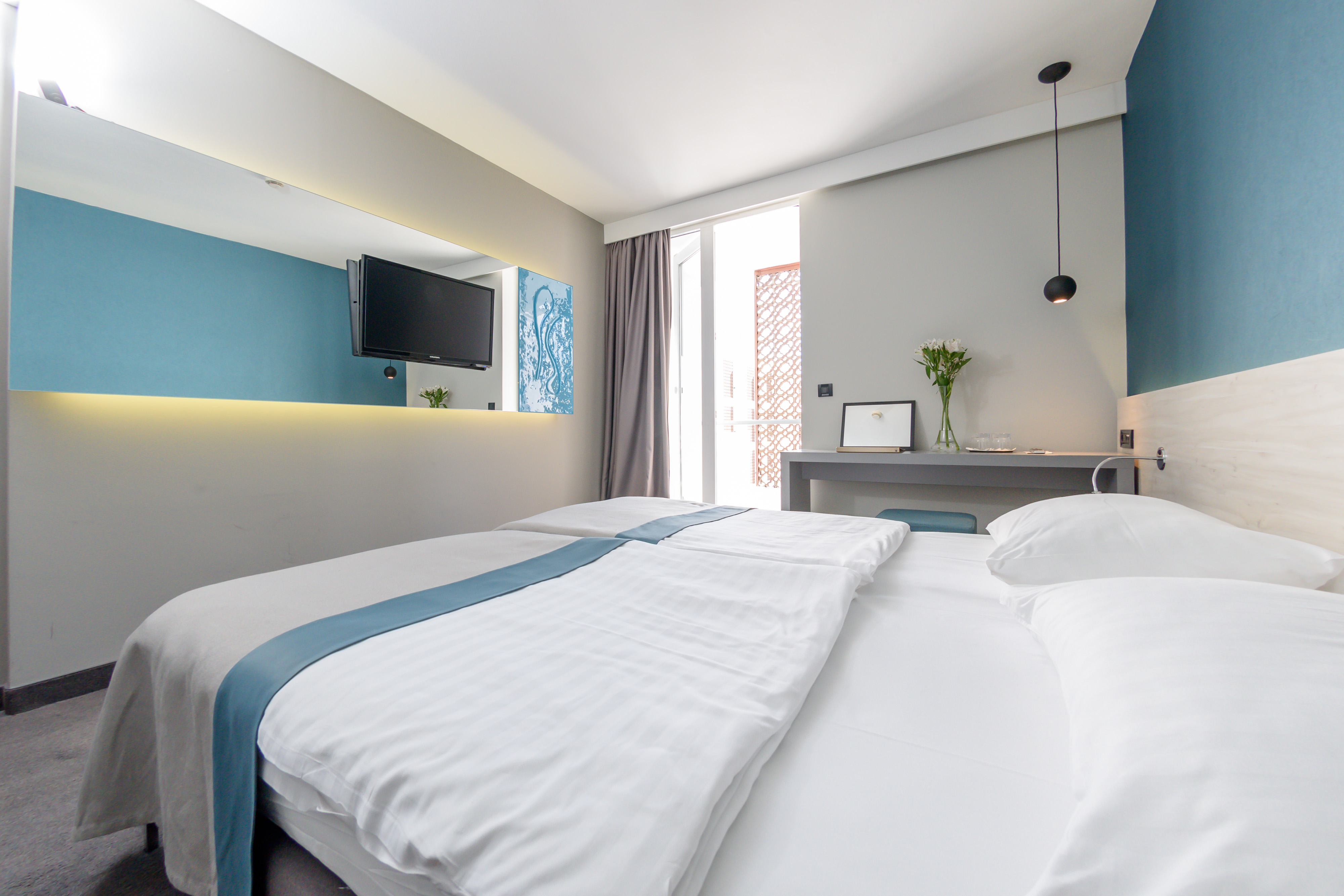 DOUBLE STANDARD ROOM
