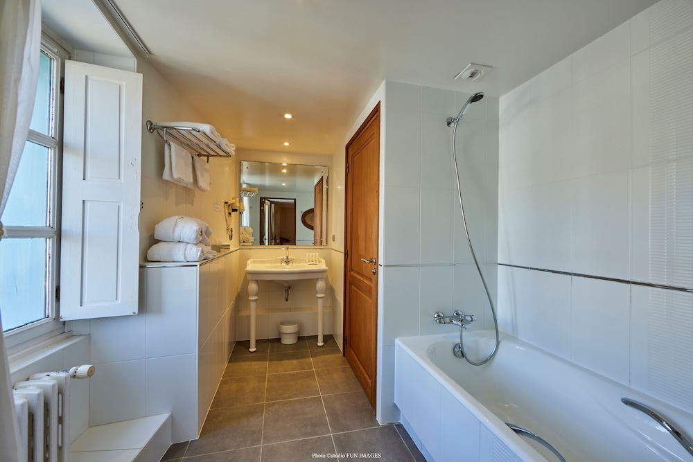 L'AUBERGE BRETONNE 48/50