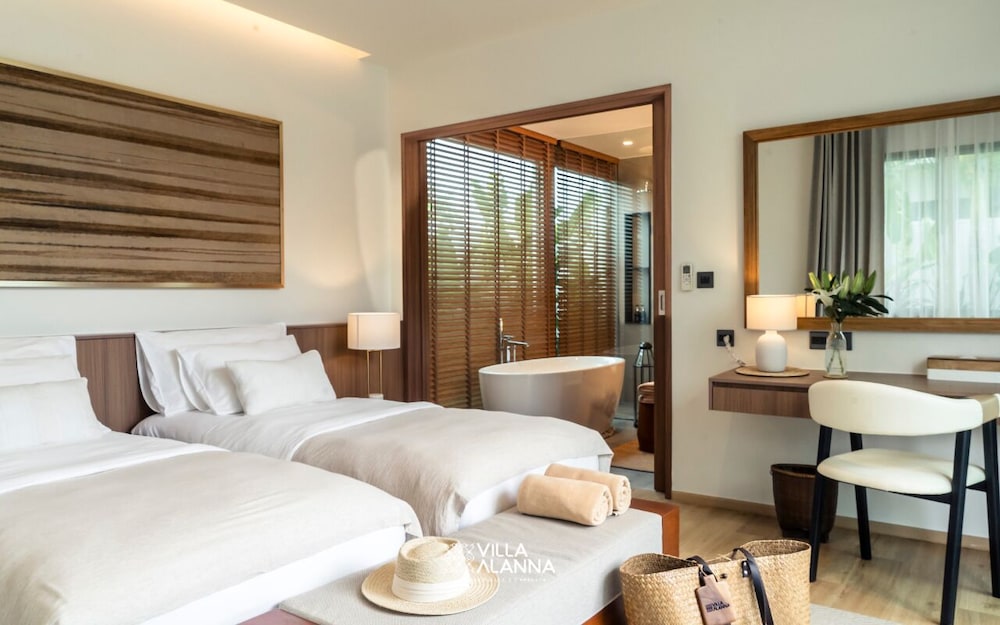 2 Bedrooms, Signature, Pool, Villa, King and Twin Beds