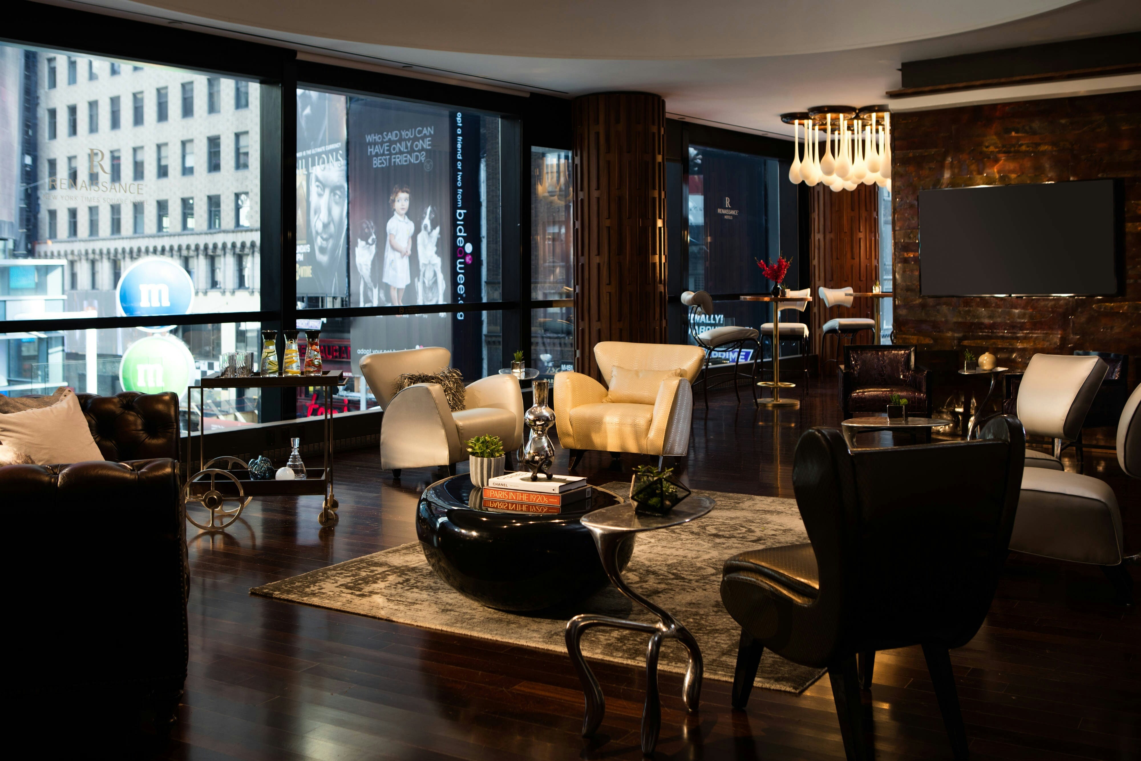 Renaissance New York Times Square Hotel 19/32