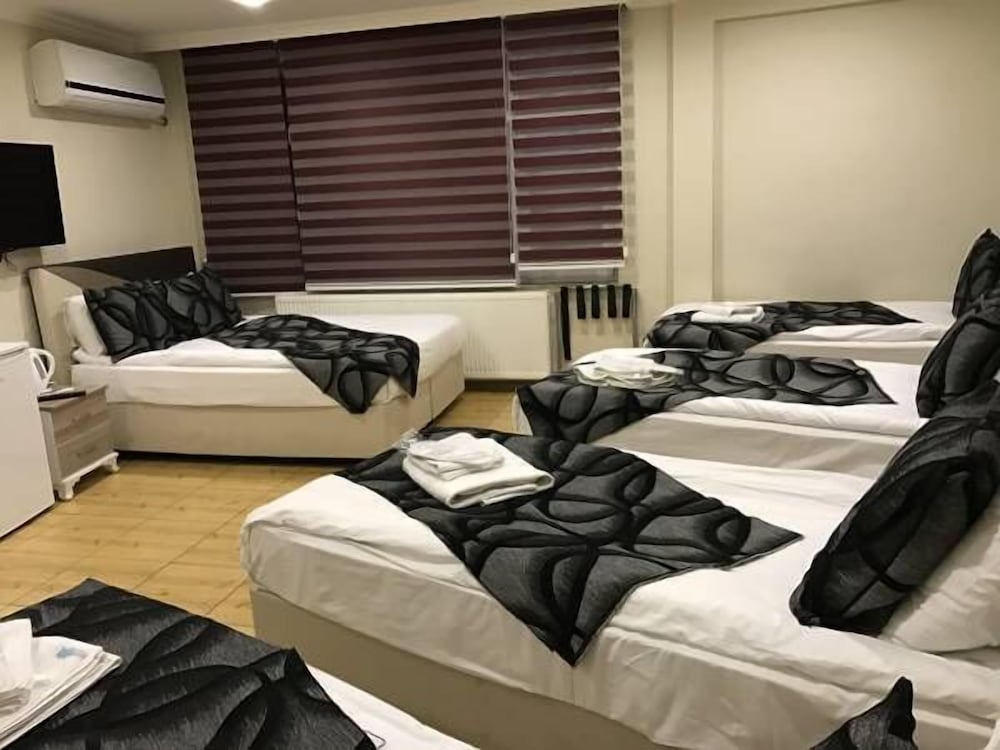 Gorur Hotel 9/30