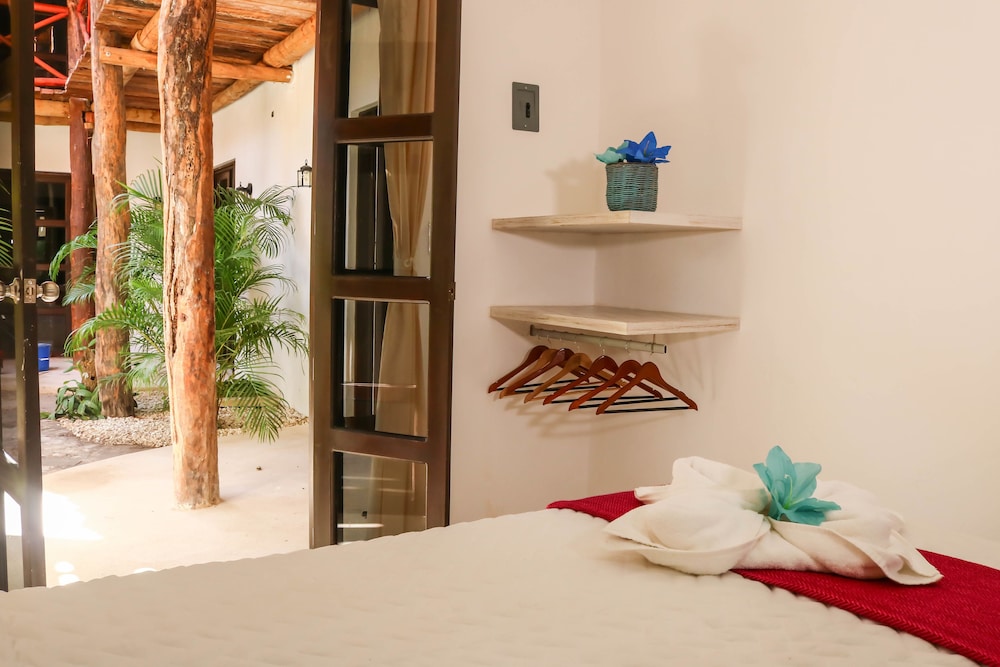 Hotel Kin Ha Pueblo 7/79