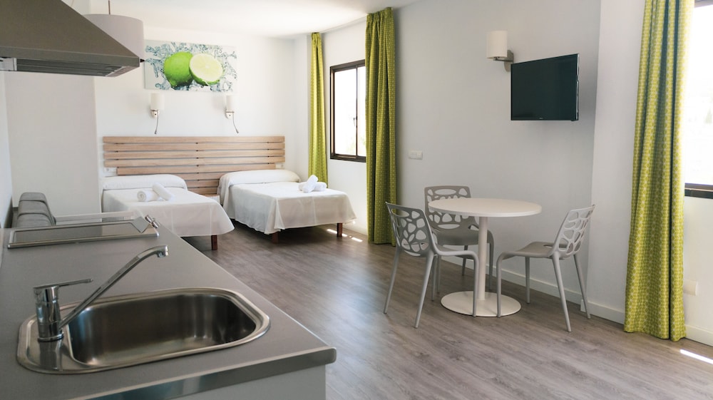 The Palm Star Ibiza - Adults Only 10/50