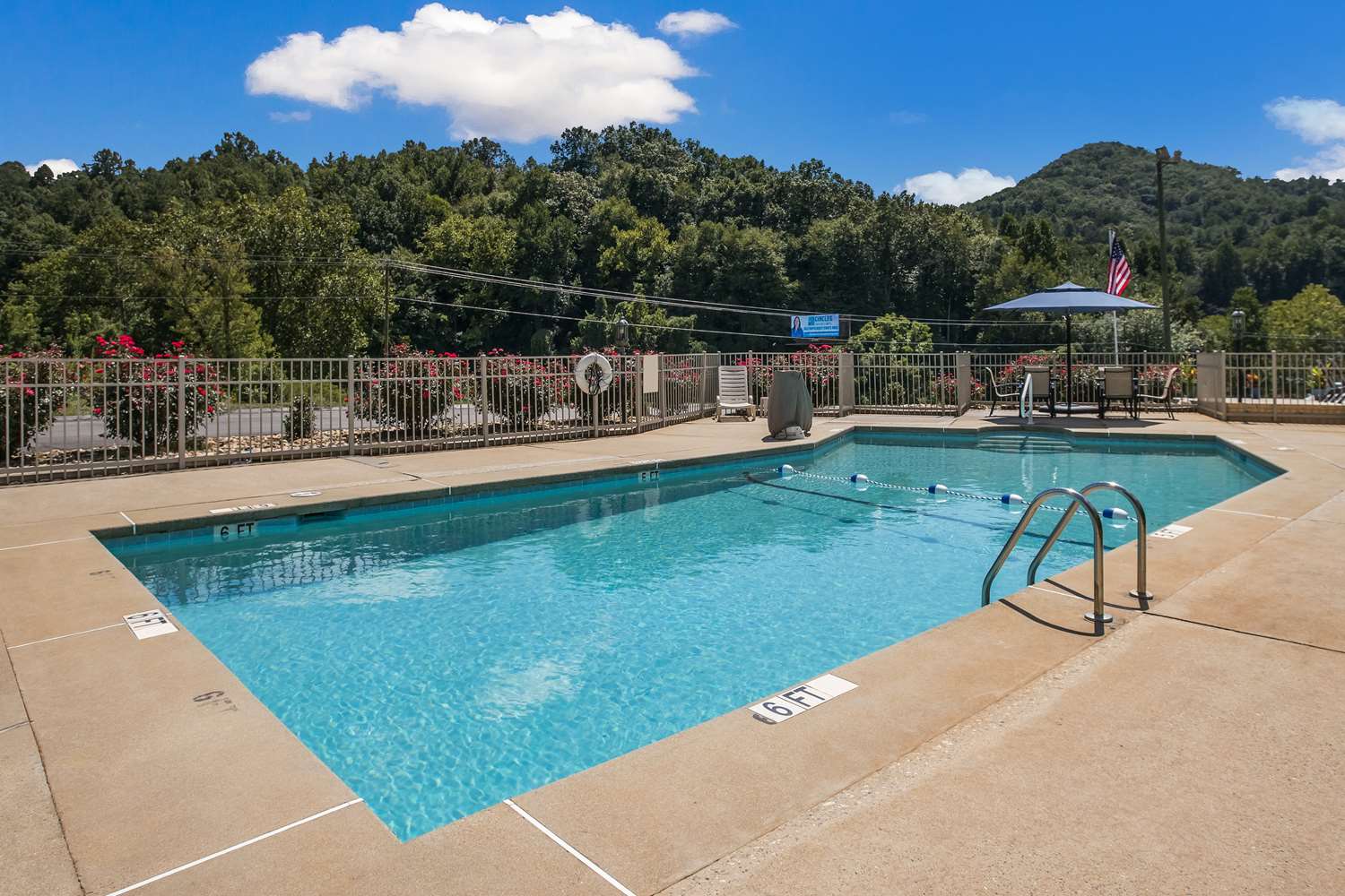 Clarion Pointe Sylva near Cherokee Area 38/50