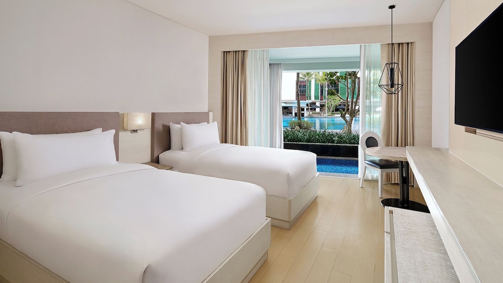 PREMIUM, TWIN BEDS, PLUNGE POOL