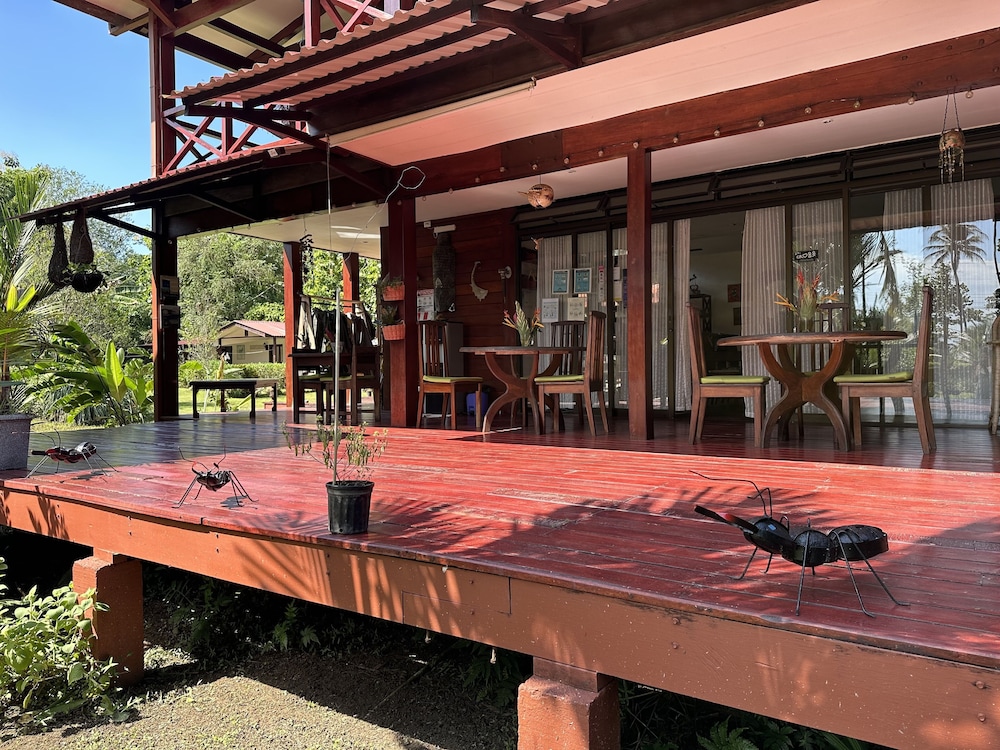 KENAKI LODGE 37/50