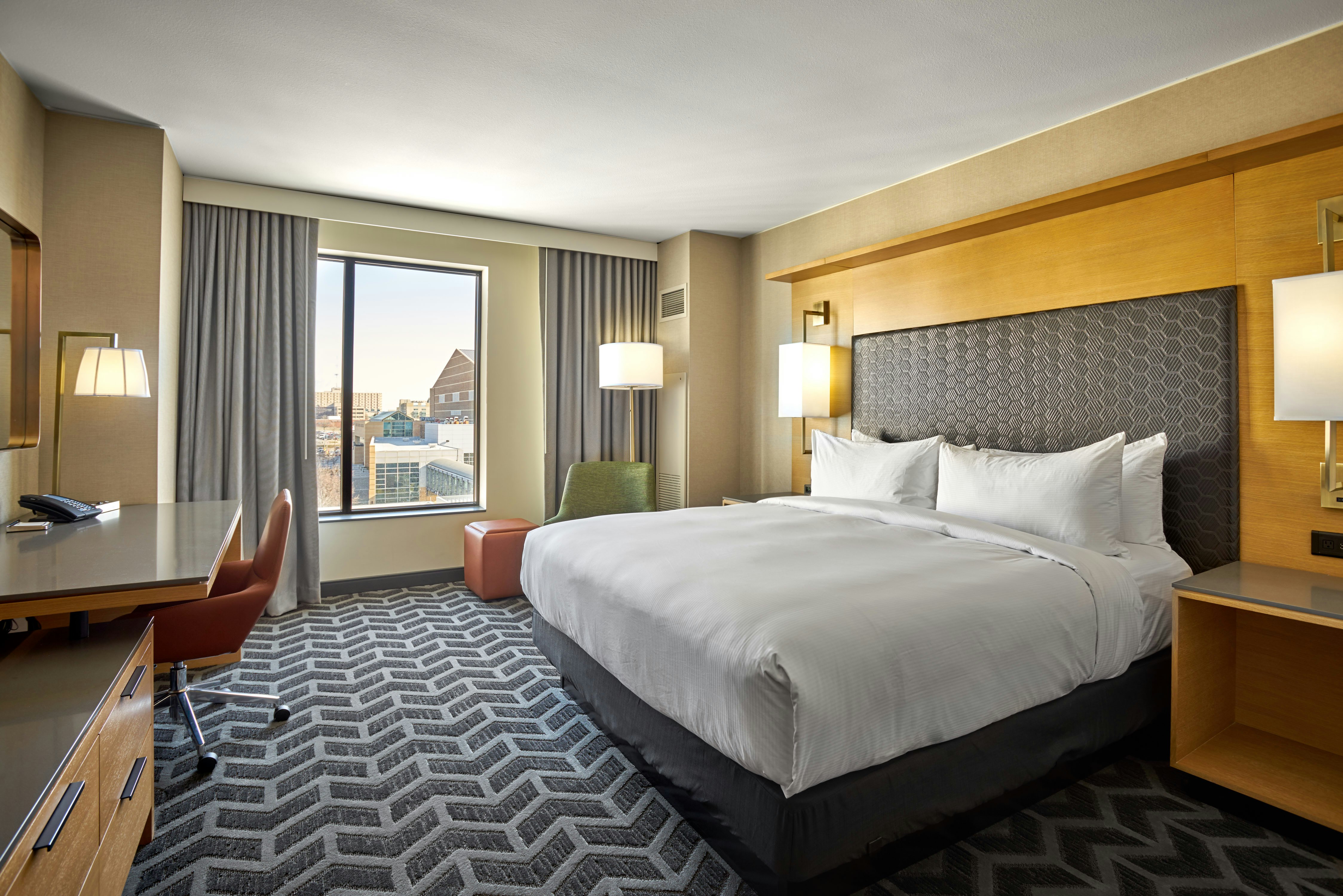 Suite, Capitol View