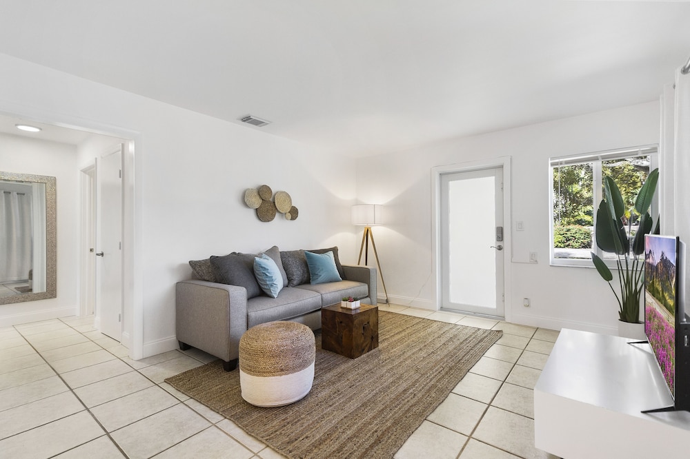 Alani Bay Luxury Condos Ft Lauderdale 36/49