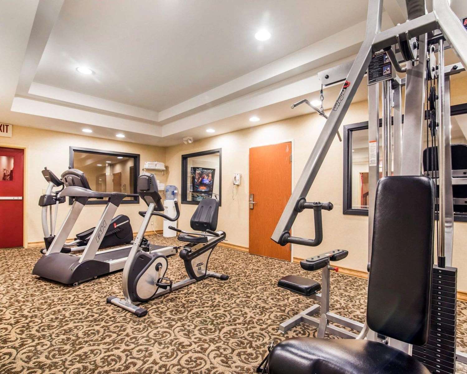 Quality Inn Ashland, NH 19/33