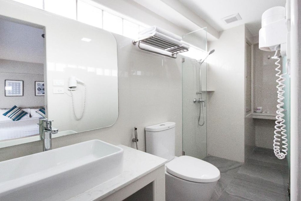 Samran Place Hotel 42/45