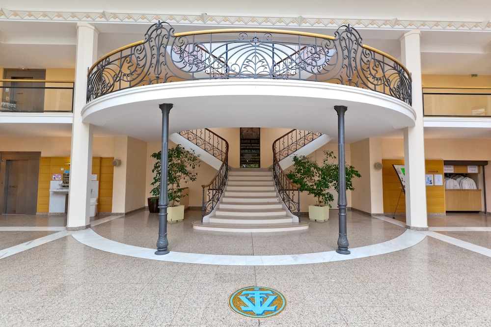Mercure Vittel Hotel 3/48