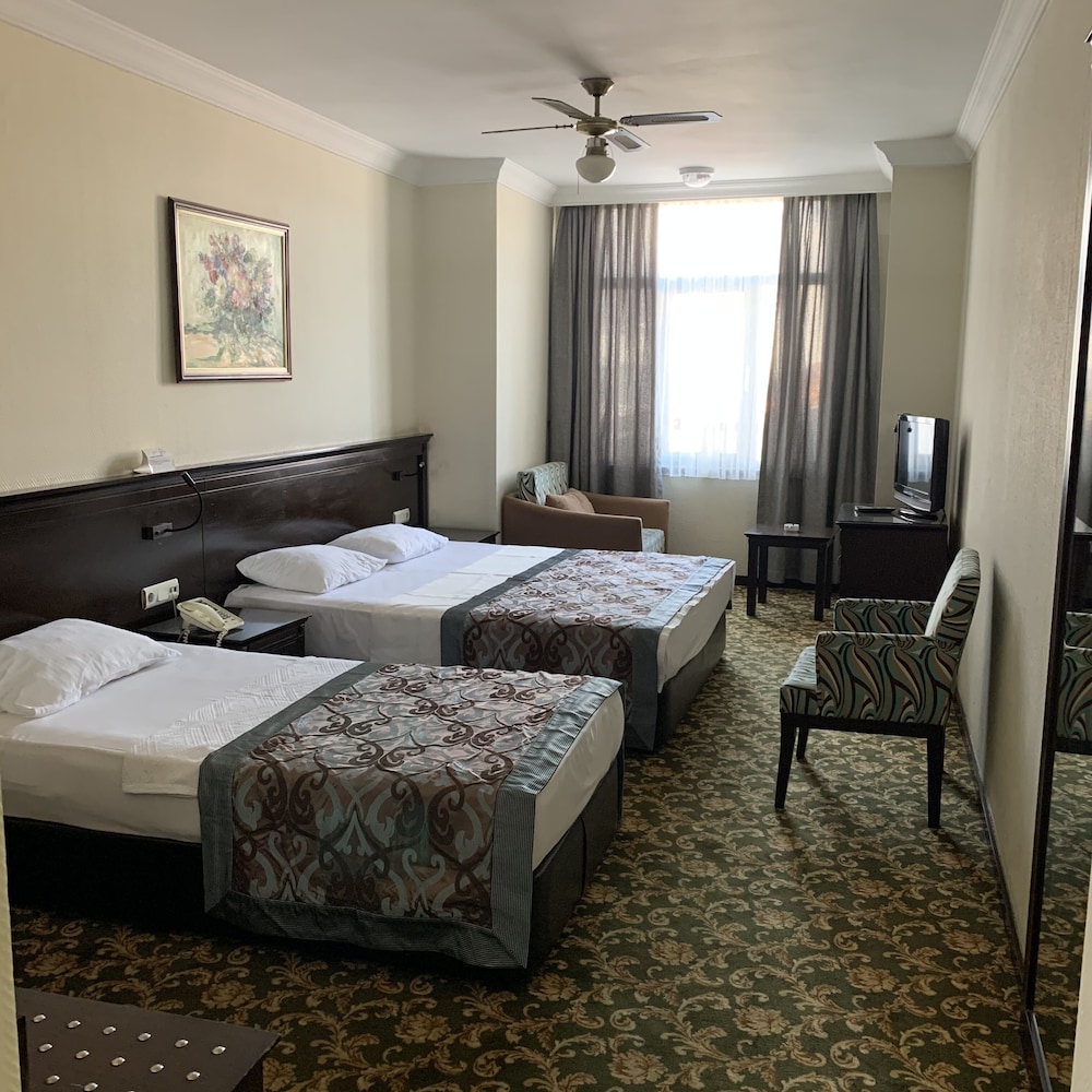 Omur Hotel 16/50