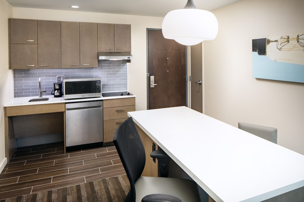 Hyatt House Tallahassee Capitol - University 26/28