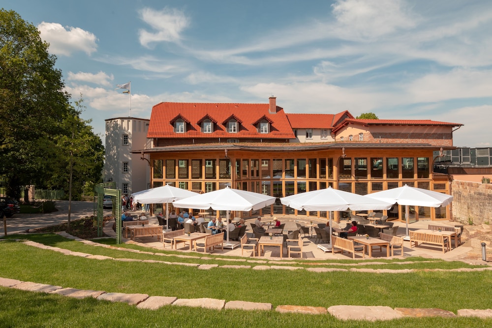 Hotel Brunnenhaus Schloss Landau 4/50
