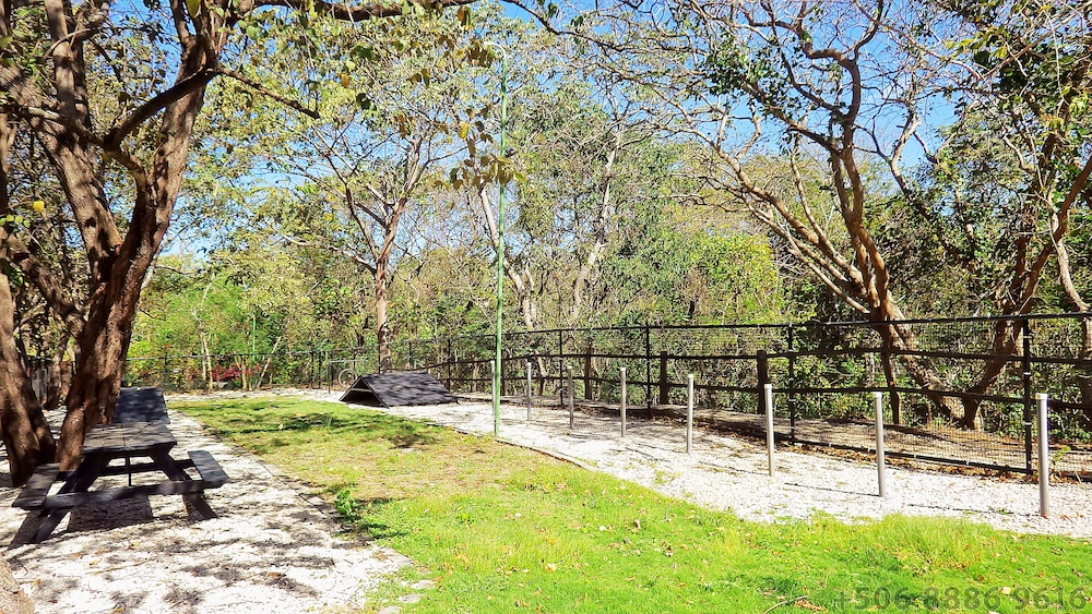 The Oaks Tamarindo Condominiums 53/67