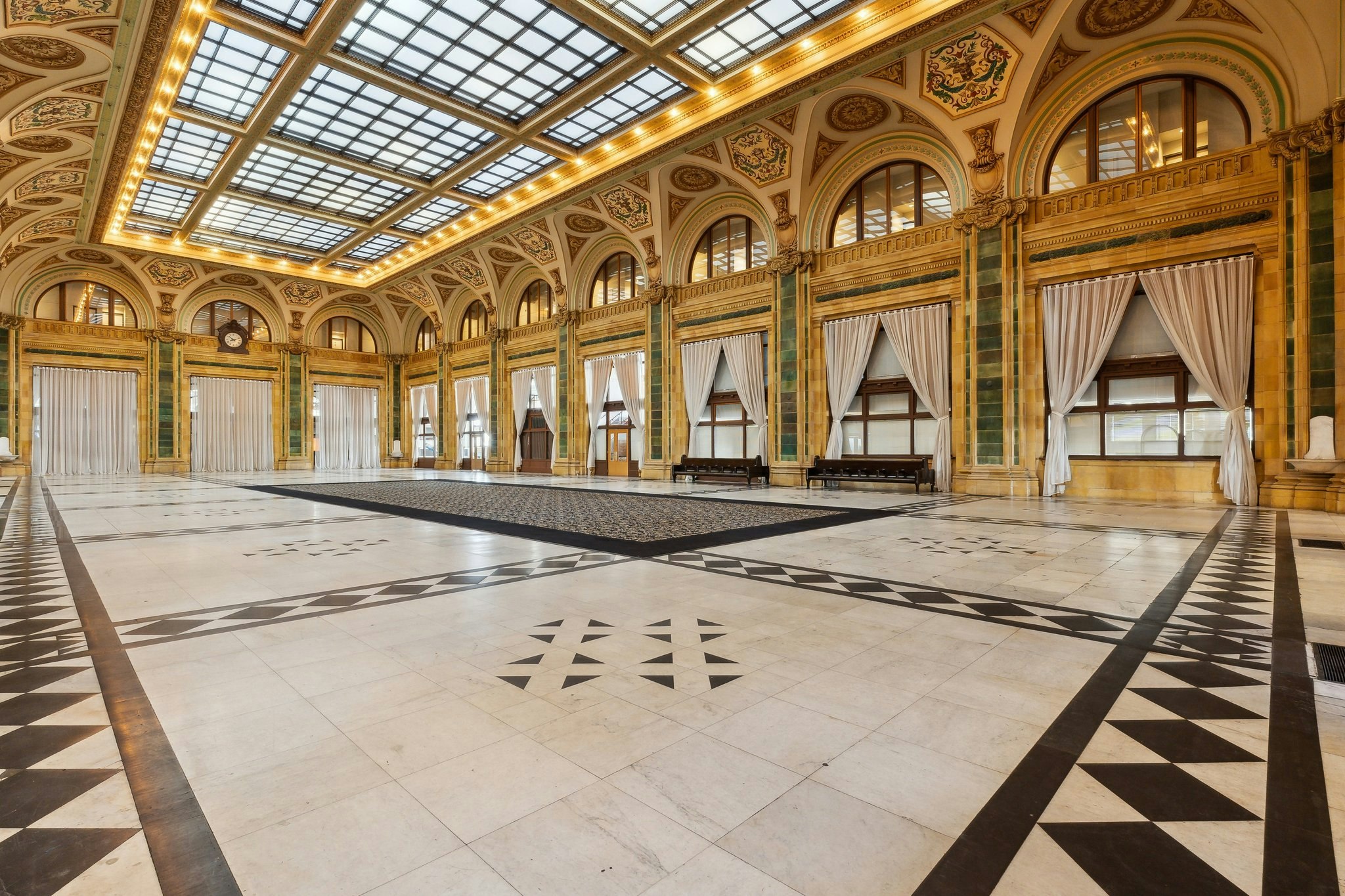 Placemakr Downtown Pittsburgh at The Pennsylvanian 11/14