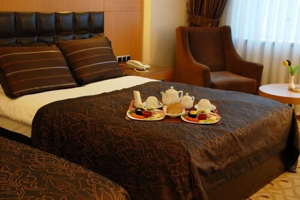 Grand Simay Hotel 36/50