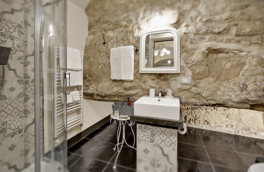 Hotel Sabbinirica 50/50