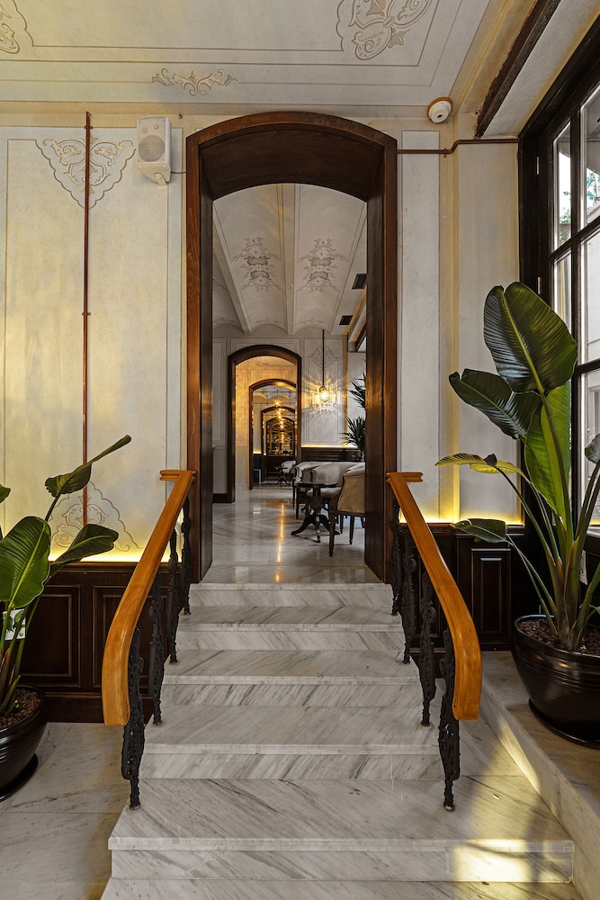 Meroddi Barnathan Hotel 27/49