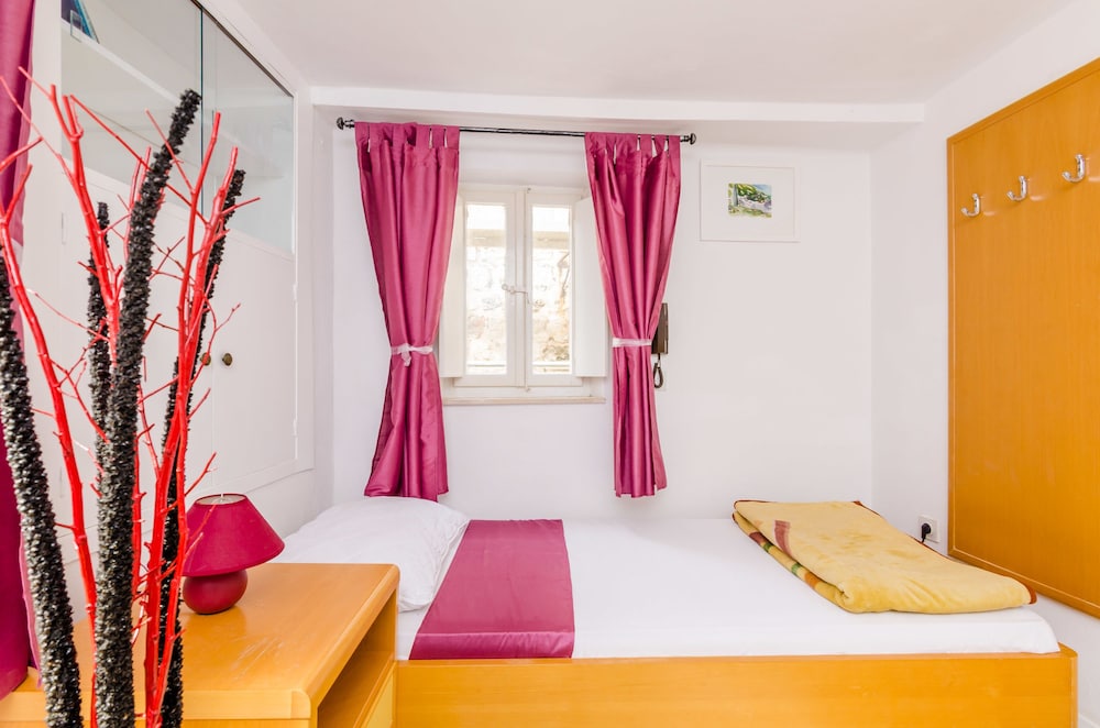 Rooms Jozomare 4/17