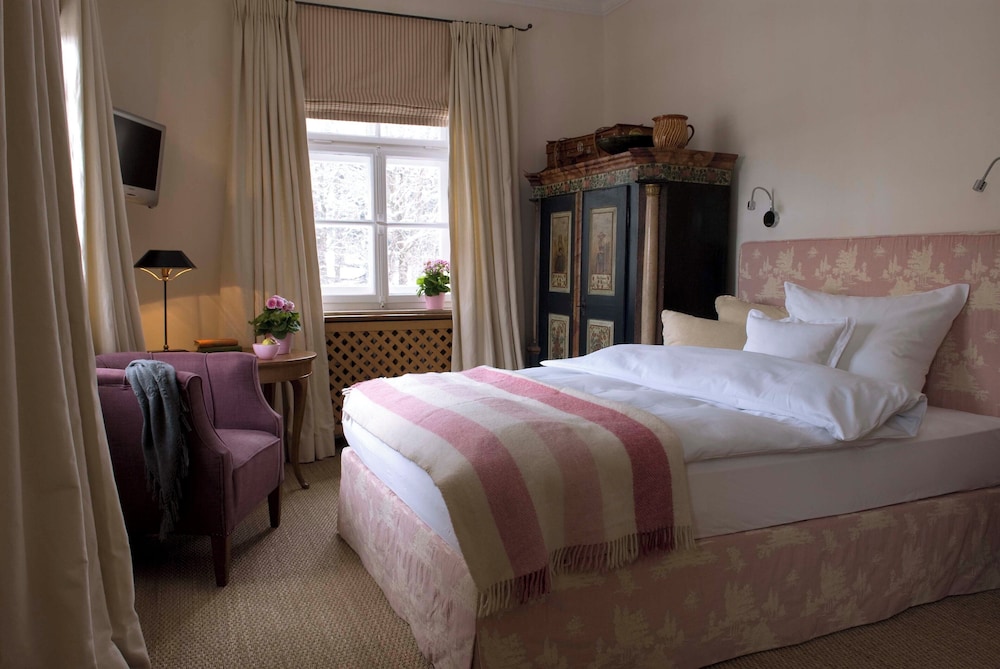 Brauereigasthof-Hotel Aying 8/50