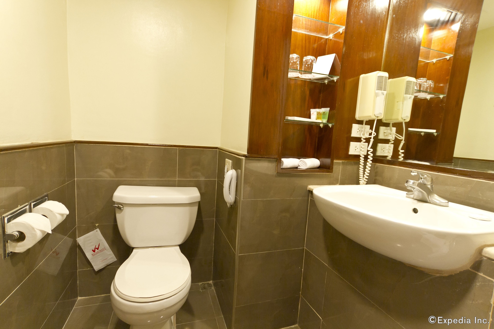 غرفة سوبيريور، Waterfront Cebu City Hotel and Casino 9/10