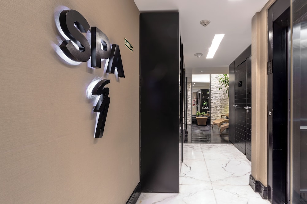 1828 Smart Hotel 45/69