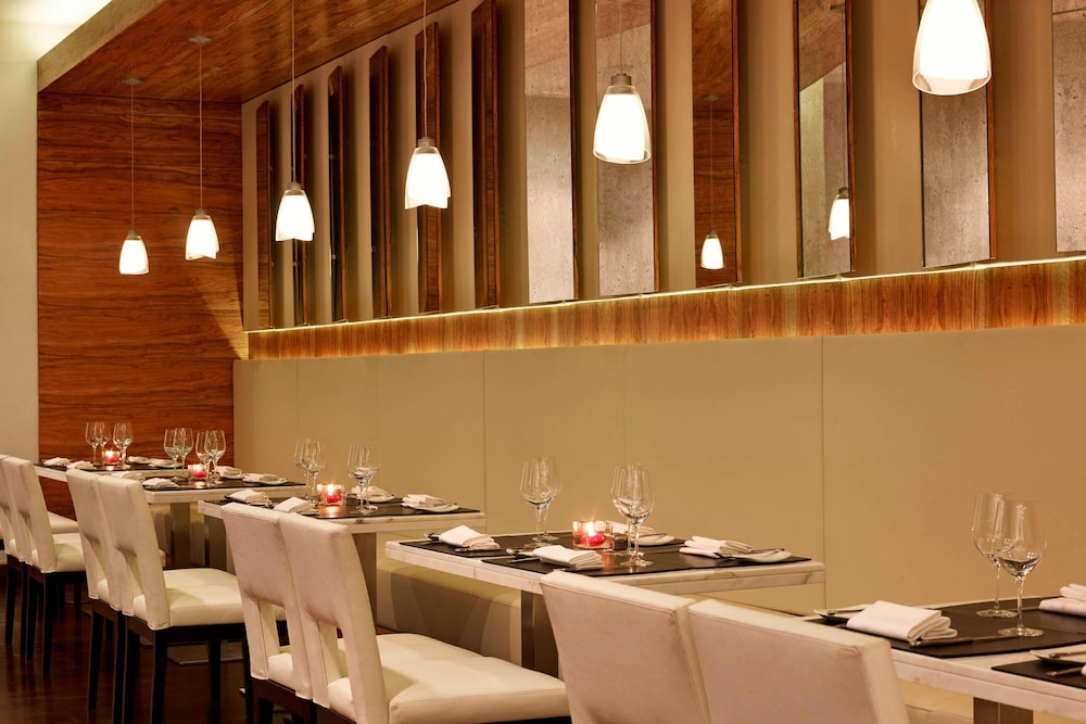 Le Meridien Oran Hotel Convention Centre 58/72