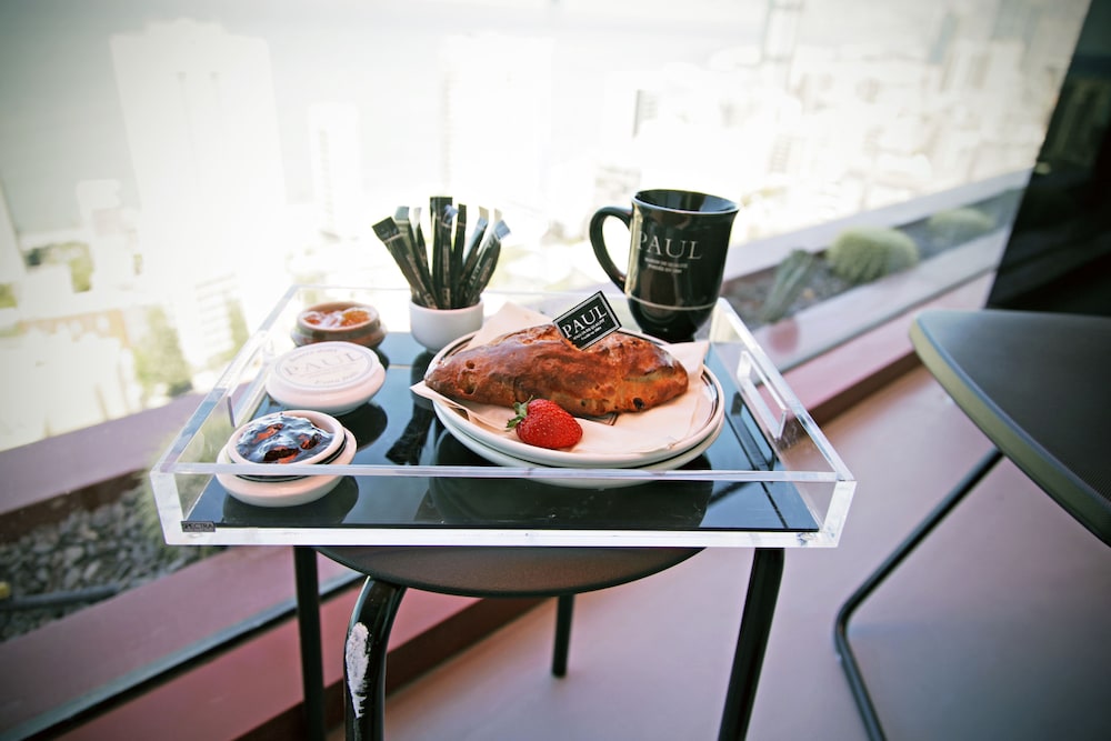 1866 Court Suites 33/50