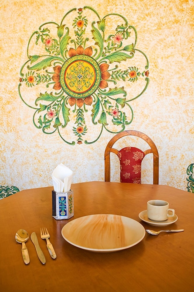 克里希纳普拉卡什哈维丽传统酒店(Krishna Prakash Heritage Haveli) 图片2