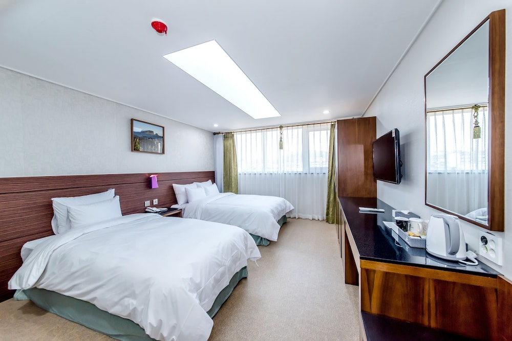 The Stay Century Hotel 13/48