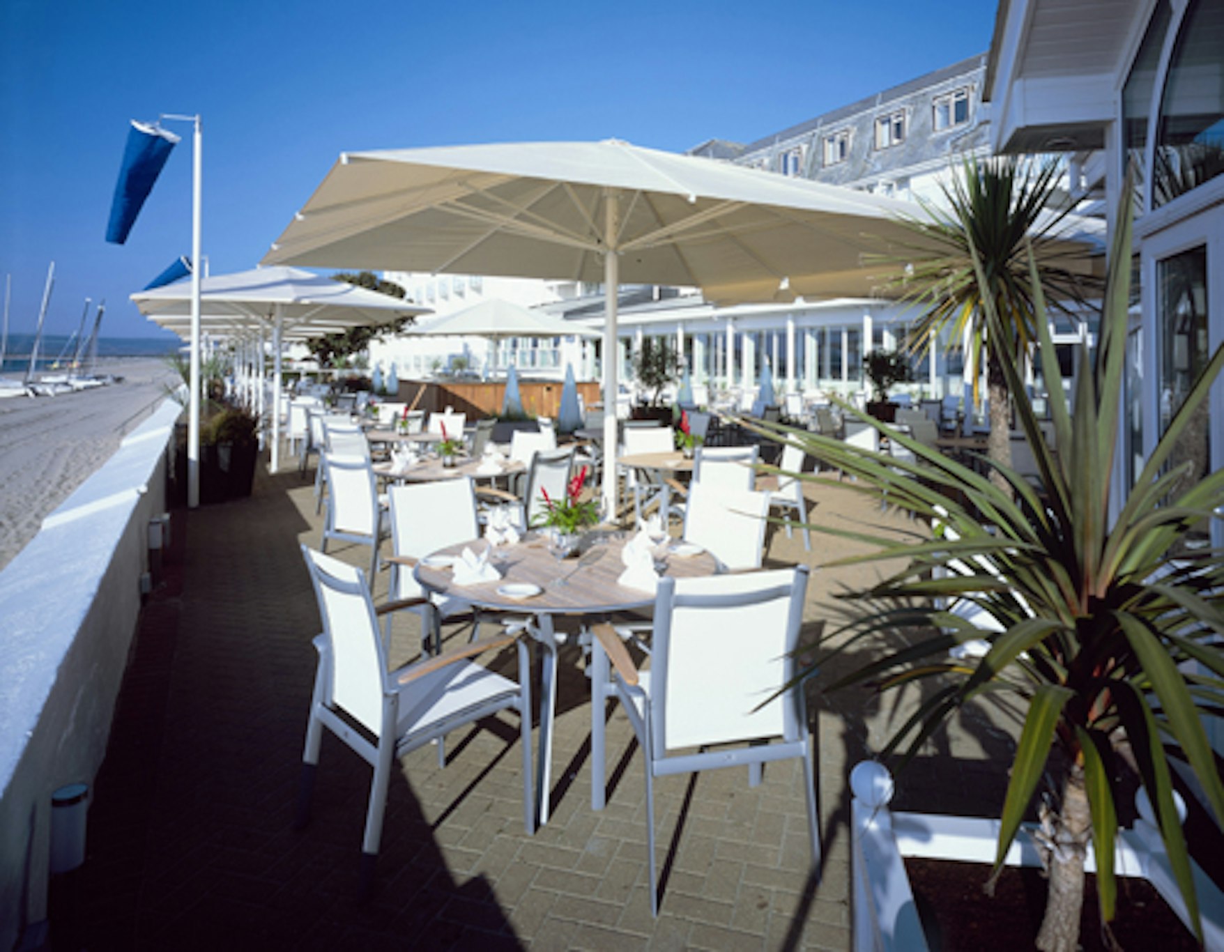 Sandbanks Hotel 58/61