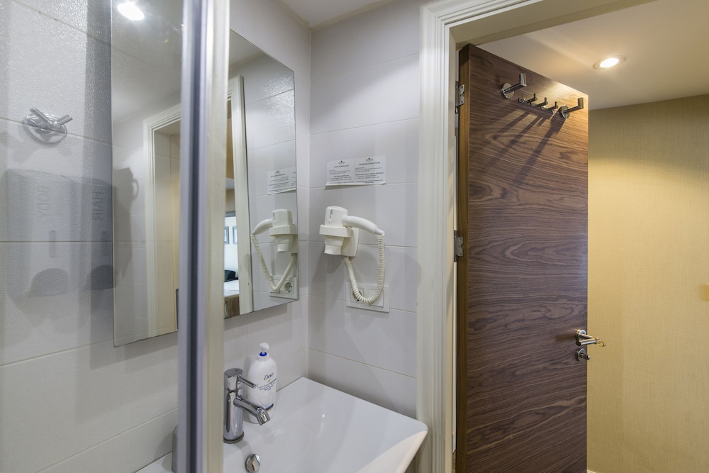 Aston Hotel Taksim (ex Aston Residence Hotel) 23/70