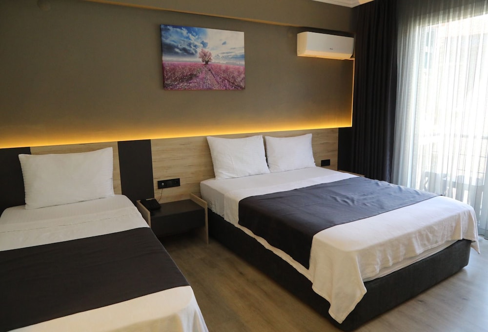 Faik Hotel 21/50