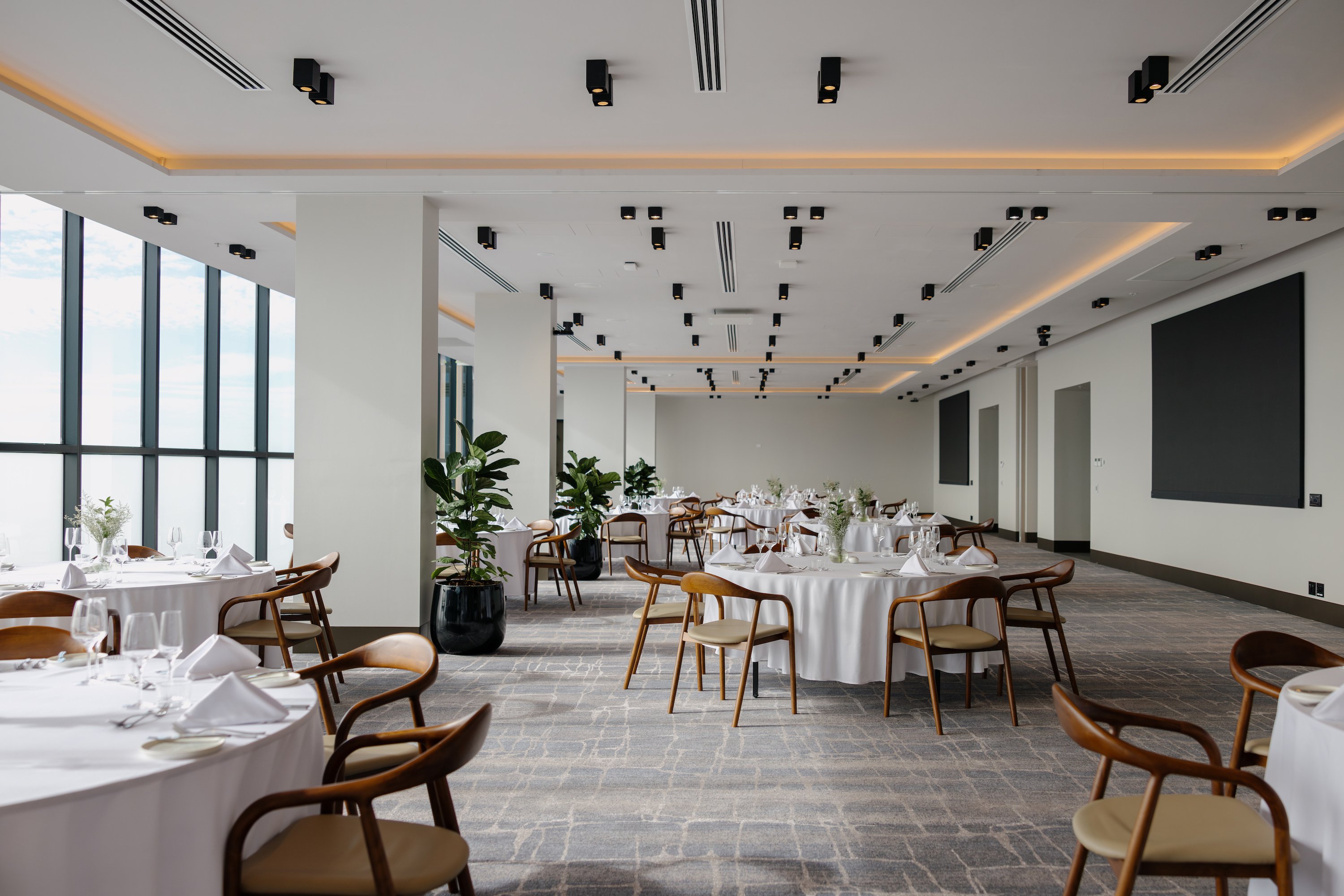 Crowne Plaza Adelaide Mawson Lakes 30/50