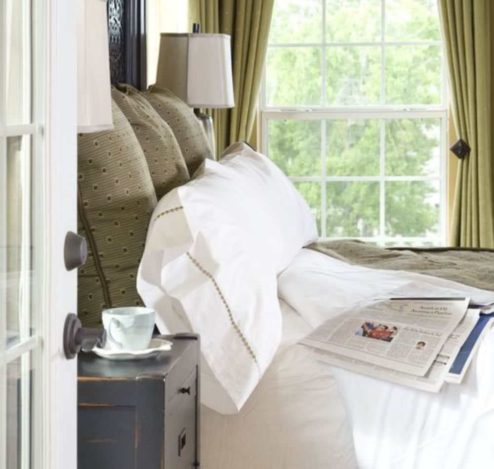 La Maison In Midtown An Urban Bed And Breakfast 21/47