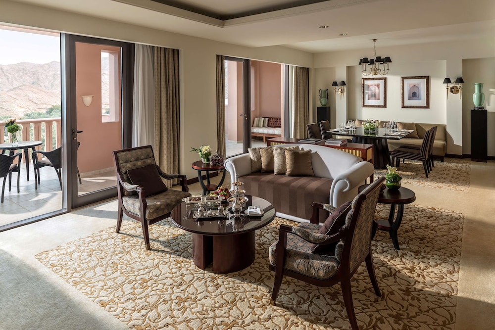 Al Husn Hotel Muscat 30/50