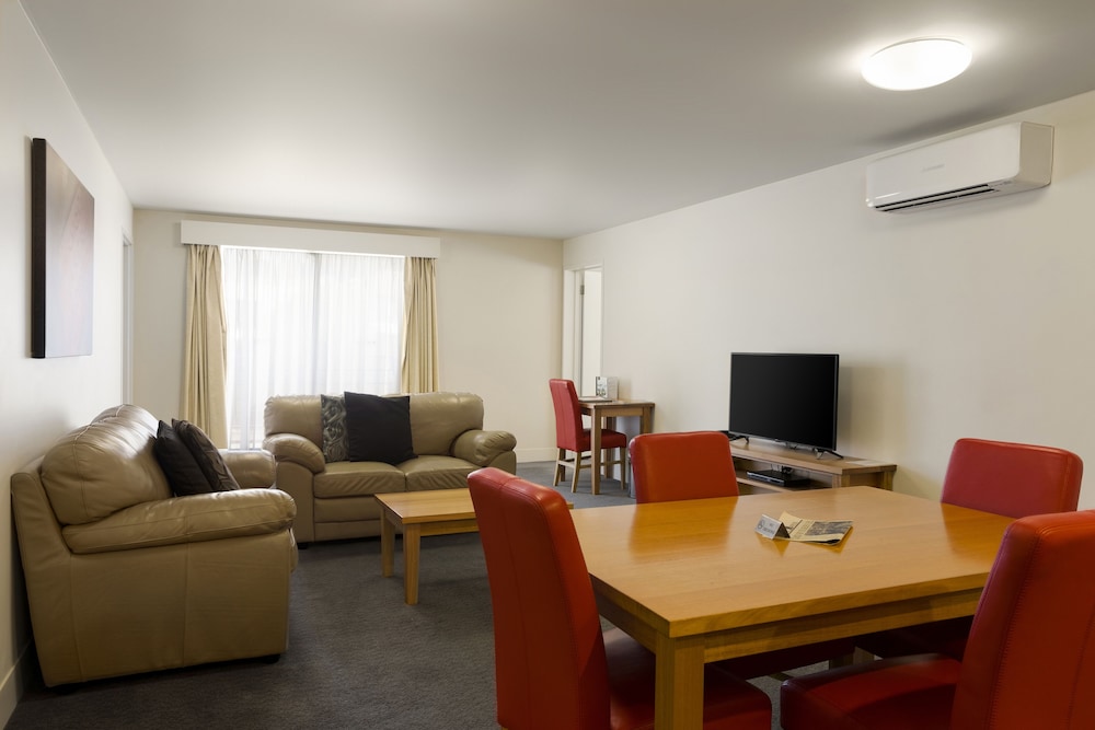 The Old Woolstore Apartment Hotel 50/63