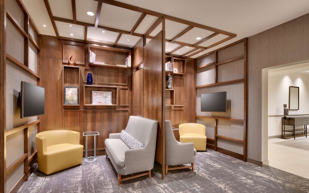 Hyatt Place Anchorage-Midtown 36/39
