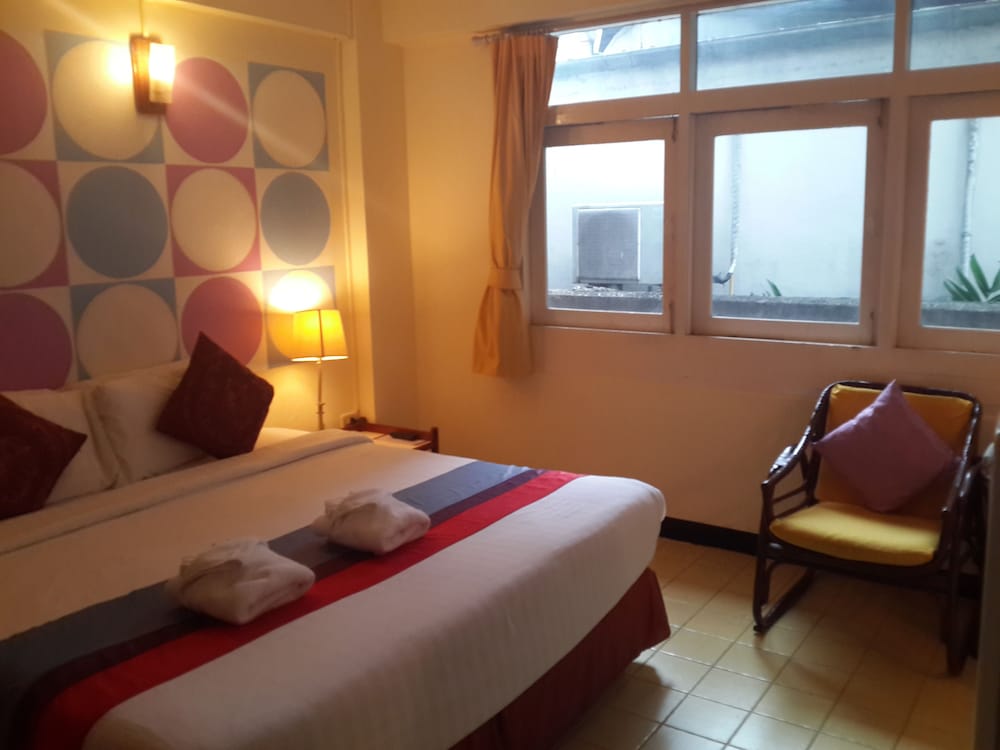 Sawasdee Sukhumvit Inn Hotel 29/38
