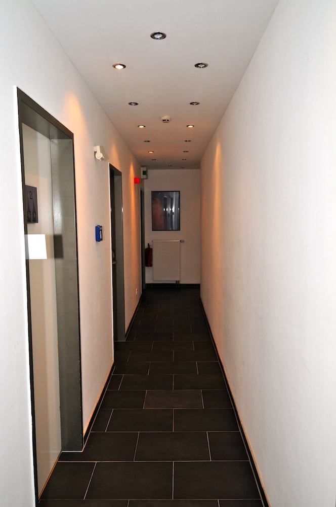 Hotel Monte Christo 37/50