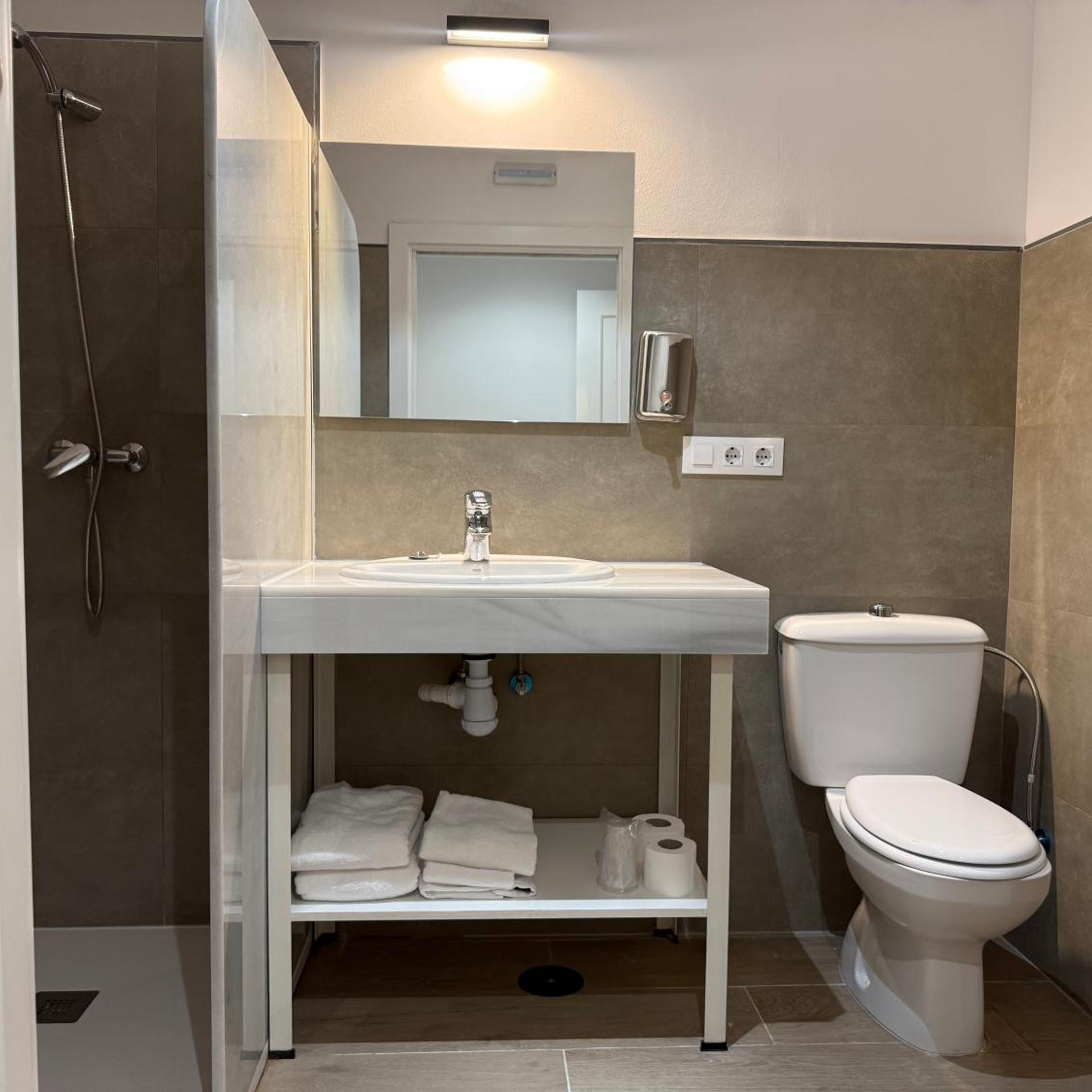 Hotel Quitagolpe 46/50