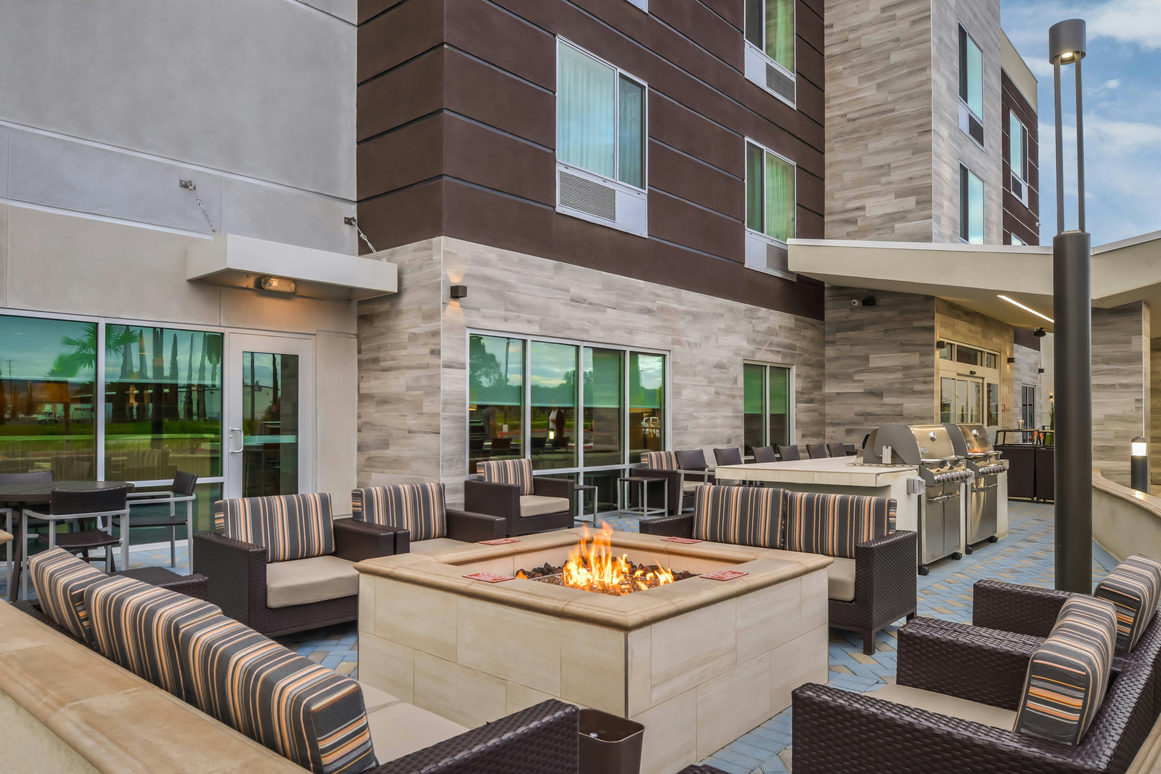 Towneplace Suites San Bernardino Loma Linda 37/64