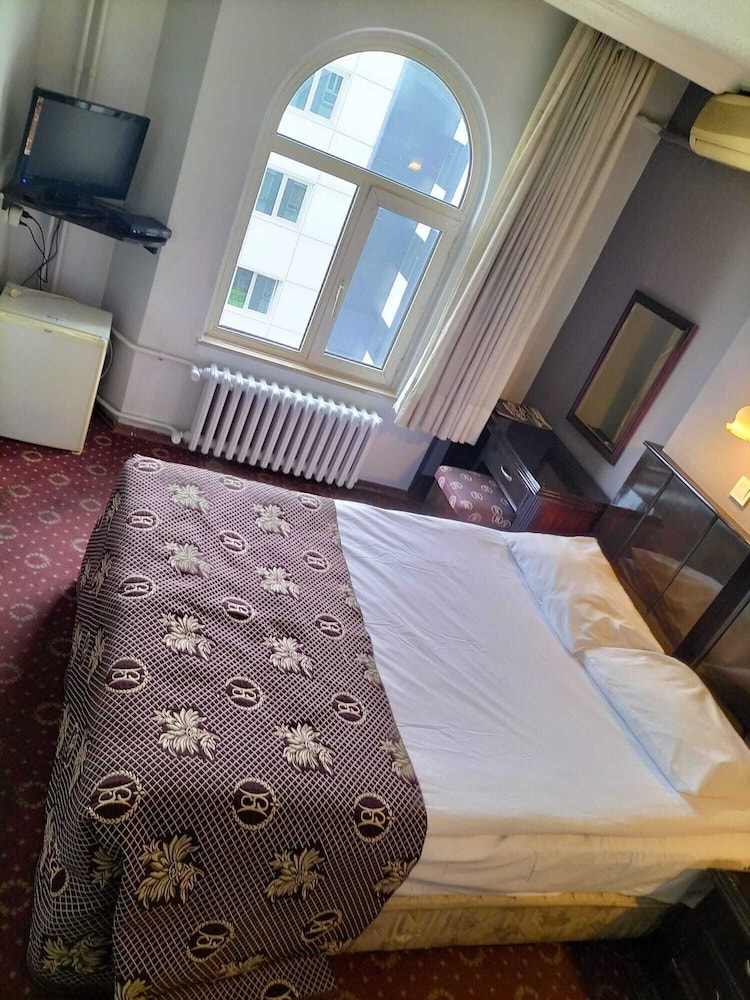 Spor Hotel 7/41