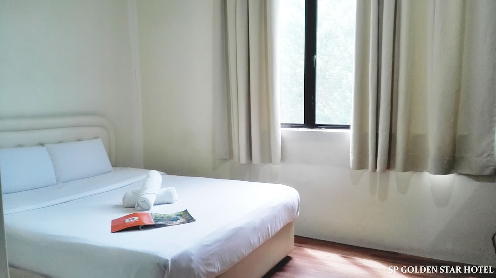 Sp Golden Star Hotel 6/25
