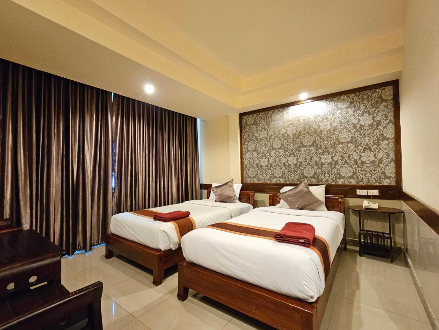 Boutique Bravo Hotel 8/21