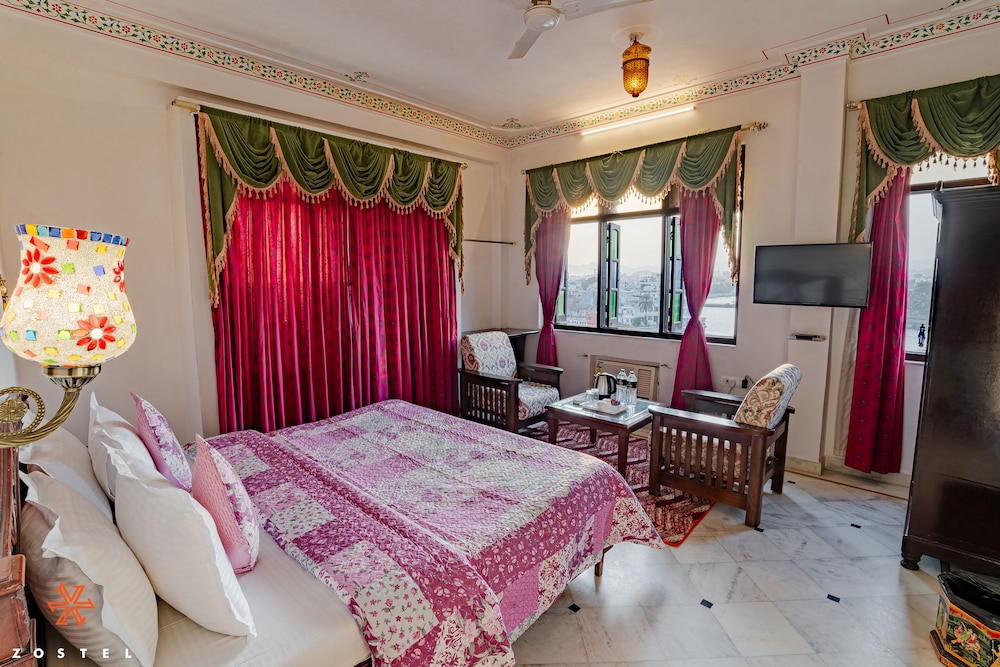 Zostel Udaipur 14/49