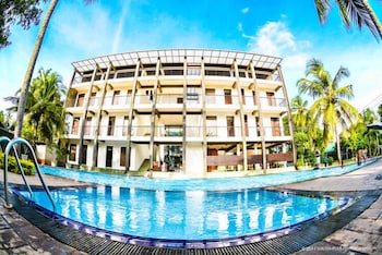 Olanro Hotel 8/40